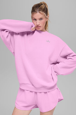 بلوفر Alo Yoga Accolade برقبة دائرية - وردي كاندي هارت in Kuwait