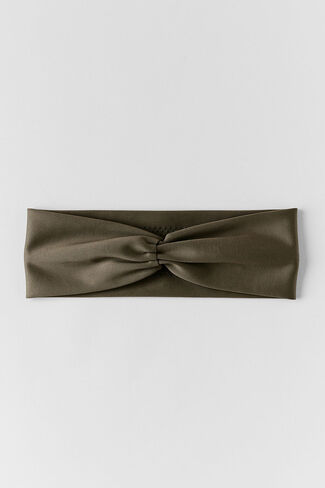 Alo Yoga Airlift Headband - Olive Tree - Olive Tree / One Size in Saudi Arabia