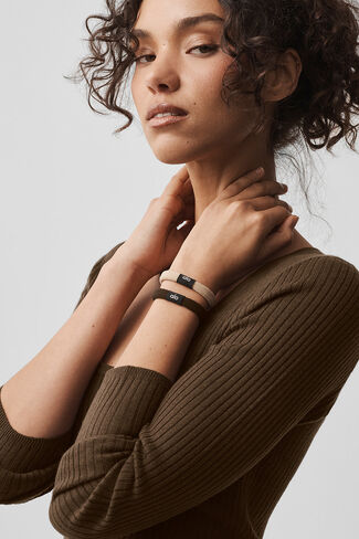 Alo Yoga Untangled Hair Tie (6-Pack) - Beige/Espresso - Beige/Espresso / One Size in Kuwait