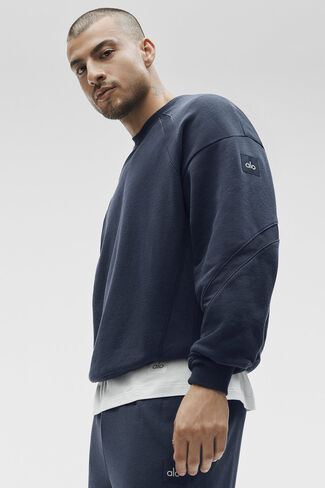 Alo Yoga Field سويت شيرت برقبة دائرية - كحلي in Kuwait