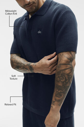 سترة بولو منسوجة من Alo Yoga Sports Club - كحلي in Kuwait