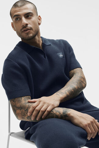 سترة بولو منسوجة من Alo Yoga Sports Club - كحلي in Kuwait