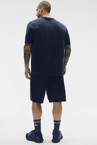 سترة بولو منسوجة من Alo Yoga Sports Club - كحلي in Kuwait