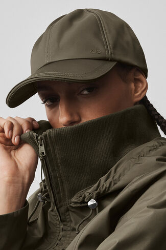 قبعة ألو يوجا ساتان خارج الخدمة - شجرة زيتون - شجرة زيتون / مقاس واحد in Kuwait