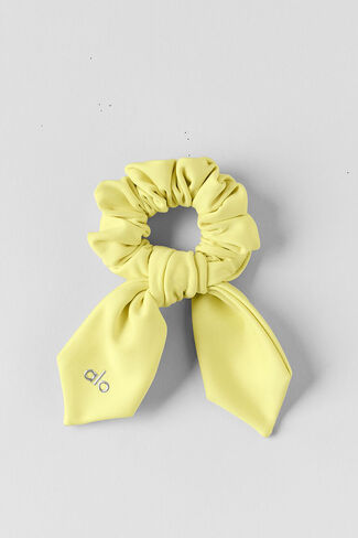 Alo Yoga Airlift Rhythm Scrunchie - Sunshine - Sunshine / One Size in Saudi Arabia
