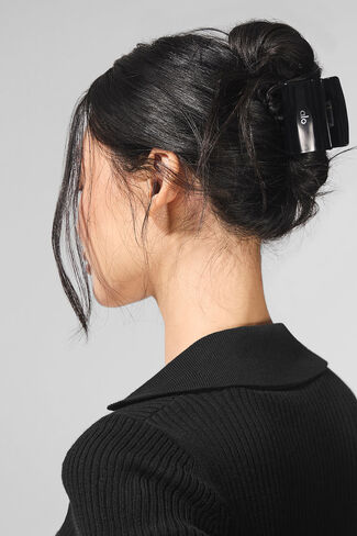 Alo Yoga Effortless Claw Clip - Black - Black / One Size in Kuwait