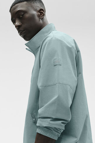Alo Yoga Light Weight Takeaway Track Pullover - Desert Sage in Kuwait