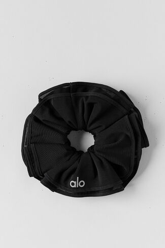 Alo Yoga Mesh Sweet Nothing Scrunchie كبيرة الحجم - أسود - أسود / مقاس واحد in Kuwait