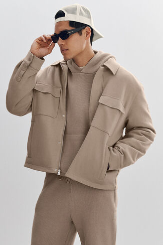 Alo Yoga Kickback Jacket - Gravel in Kuwait