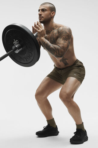 Alo Yoga 5" Circuit Short - Olive Tree in Saudi Arabia
