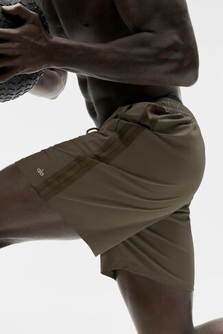 Alo Yoga 7" High Tide Board Short - Olive Tree in Kuwait