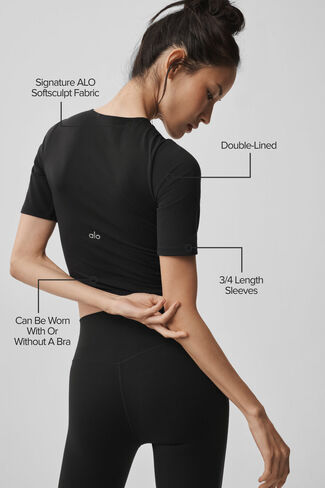 تي شيرت Alo Yoga ALO Softculpt Precision نصف كم - أسود in Kuwait