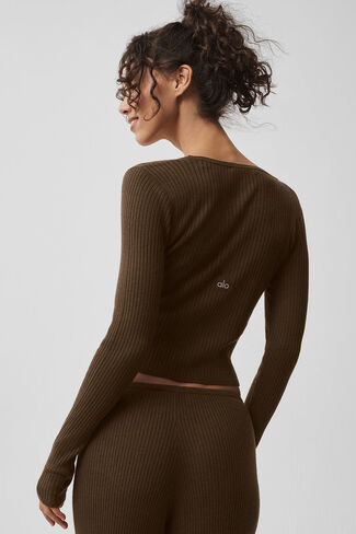 سترة ألو يوجا محبوكة بأكمام طويلة - إسبرسو in Kuwait