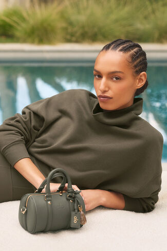 Alo Yoga Hazy Mock Neck Pullover - Olive Tree in Kuwait
