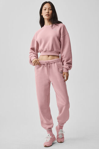 Alo Yoga Cropped Accolade Crewneck - Vintage Pink in Saudi Arabia