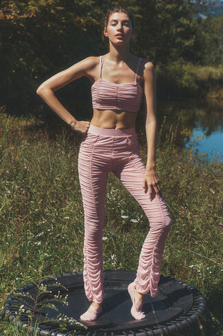 Alo Yoga Airlift Mesh سروال ضيق عالي الخصر - وردي عتيق in Kuwait