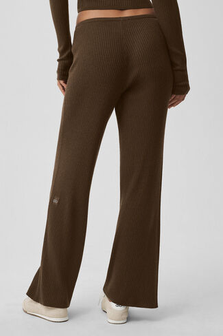 Alo Yoga Sweater Knit Mid-Rise Unwind Wide Leg Pant - Espresso in Kuwait