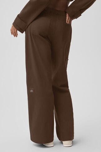 Alo Yoga High Road Straight Leg Pant - Espresso in Saudi Arabia