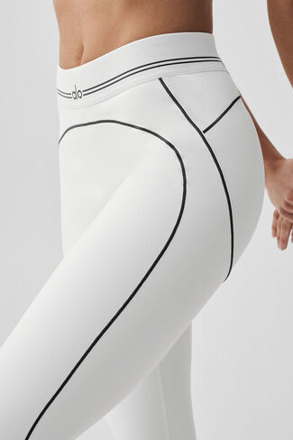 Alo Yoga Airbrush عالي الخصر 7/8 Heart Throb Legging - أبيض/أسود in Kuwait