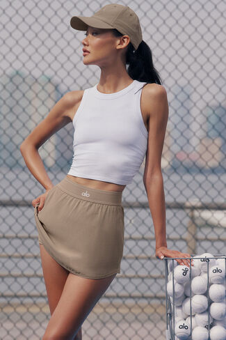 Alo Yoga Match Point Tennis Skirt - Gravel in Saudi Arabia