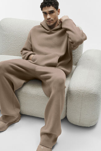 Alo Yoga Scholar Hooded Sweater - Gravel in Saudi Arabia