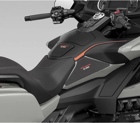 لهوندا Goldwing 1800 دراجة نارية الجانب خزان الوقود وسادة خزان منصات حامي ملصقات صائق الغاز قبضة الركبة وسادة الجر الجانب ملصق ل Gold Wing 1800 GL1800 gl 1800 2018-2023 in Saudi Arabia