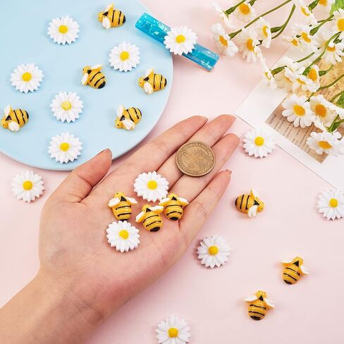 BEEFLYING 50Pcs Daisy Flower Bee Resin Charms Plastic Flatback Bee Charm Epoxy Charms for Jewelry Making Crafts Decor Supplies in Saudi Arabia