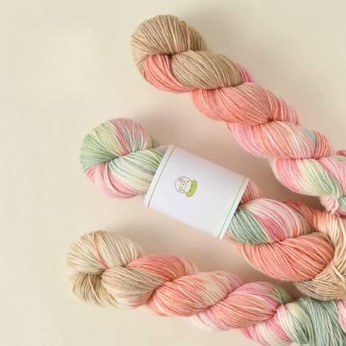 Hand Knitting Yarn for Crocheting, Weaving, DIY Craft Projects, Soft Yarn Balls for Hobbies and Handicrafts (14) in Saudi Arabia