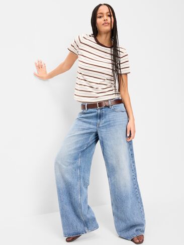 تي شيرت مخطط برقبة دائرية من Old Navy EveryWear - شريط بني ترابي in Kuwait