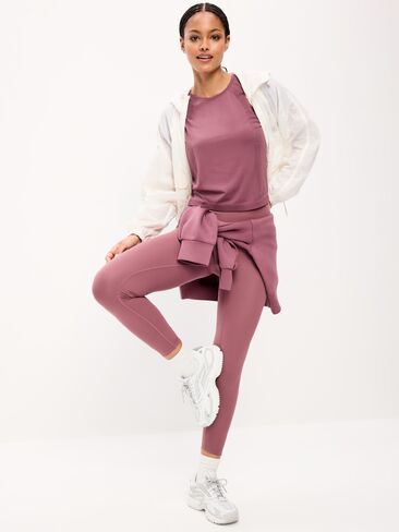 تي شيرت فضفاض بدون خياطة من Old Navy - روزيت in Saudi Arabia