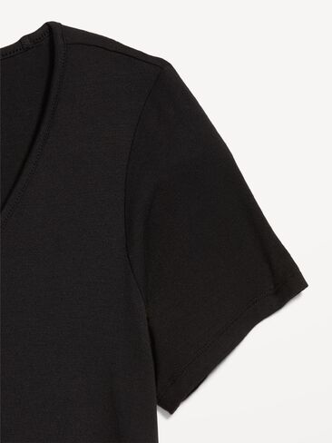تي شيرت Old Navy Luxe برقبة على شكل حرف V - هيذر أسود فاتح in Saudi Arabia