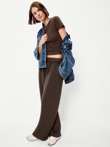 Old Navy Snug Crop T-Shirt - BLACK COFFEE in Saudi Arabia