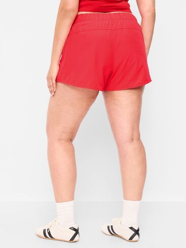 شورت Old Navy متوسط ​​الارتفاع StretchTech Run -- درزة داخلية 3 بوصة - أماريليس in Saudi Arabia