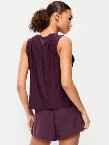 قميص بدون أكمام Old Navy CloudMotion - بني داكن in Saudi Arabia