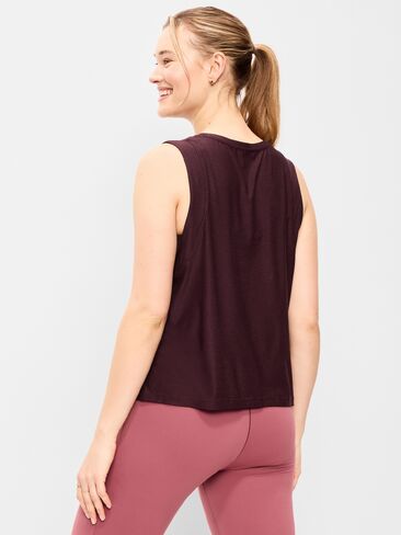 قميص بدون أكمام Old Navy CloudMotion - بني داكن in Saudi Arabia