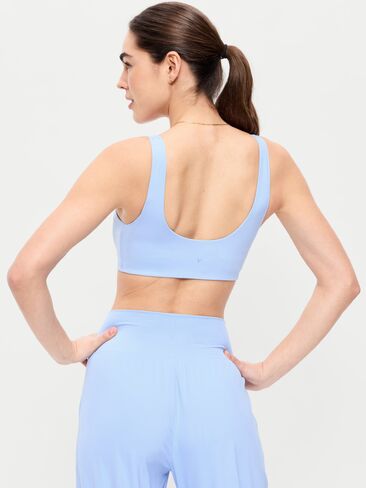 Old Navy Light Support StudioSmooth Square-Neck Sports Bra - Monet Blue in Saudi Arabia