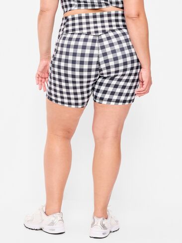 Old Navy Extra-High Waisted PowerSoft Boundless Pocket Biker Shorts-- 6-inch inseam - No Front Seam - Black/White Gingham in Saudi Arabia