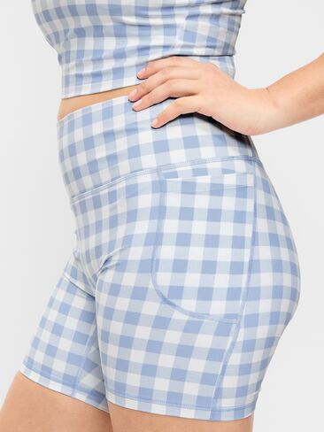 Old Navy شورت بايكر بجيب PowerSoft عالي الخصر للغاية - درزة داخلية 6 بوصة - بدون درزات أمامية - قماش قطني أزرق فاتح in Saudi Arabia