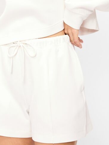 Old Navy Relaxed Dynamic Fleece Shorts - Magnolia in Saudi Arabia