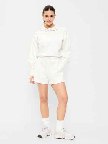 Old Navy Relaxed Dynamic Fleece Shorts - Magnolia in Saudi Arabia