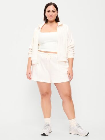 Old Navy Relaxed Dynamic Fleece Shorts - Magnolia in Saudi Arabia