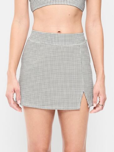 Old Navy High-Waisted Textured Swim Skirt - Black/White Gingham in Saudi Arabia