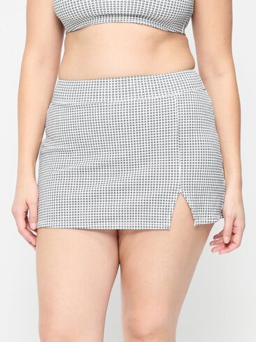 Old Navy High-Waisted Textured Swim Skirt - Black/White Gingham in Saudi Arabia