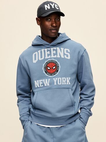 Old Navy Old Navy x Marvel Spider-Man Popover Hoodie for Men - MOONLIGHT OCEAN in Saudi Arabia