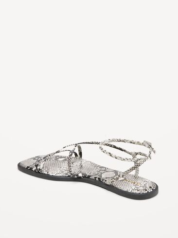 صندل من الجلد الصناعي بأشرطة من Old Navy - جلد ثعبان in Kuwait