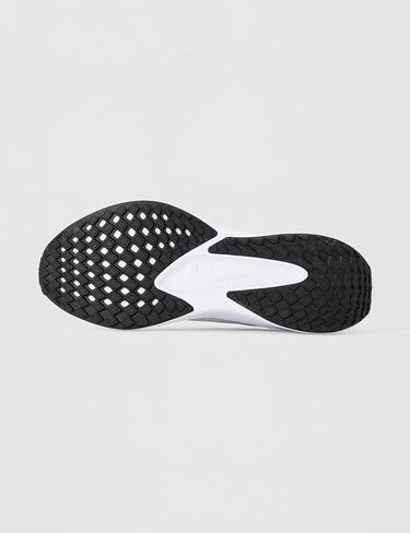 Nike Men's Quest 6 Road Running Shoes in Saudi Arabia