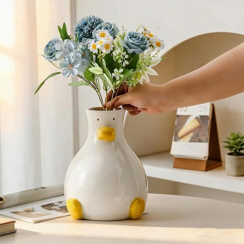 Ceramic Duck Vase, Cute White Vase with Unique Duck Design Small Bud Vase for Flowers, Living Room Dining Table Decor 4.6in in Saudi Arabia