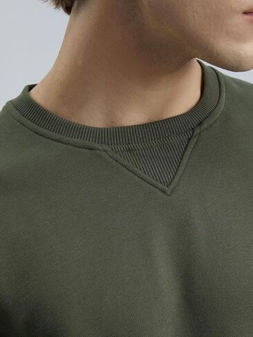 Crewneck Sweatshirt V-Stitch Midweight French Terry 10.6 oz. Cotton Blend Comfy Pullover for Men Women Unisex in Saudi Arabia