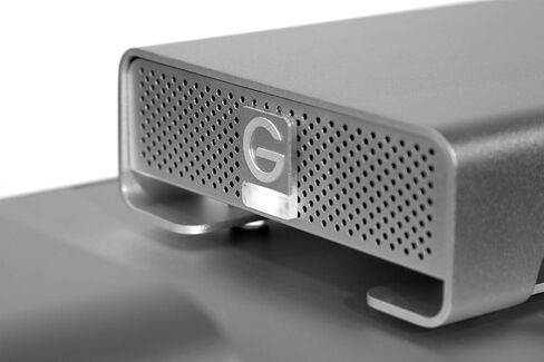 محرك الأقراص الصلبة الخارجي G-Technology سعة 2 تيرابايت مع eSATA، USB 2.0، Firewire 400، Firewire 800 Interfaces 0G00203 in Kuwait