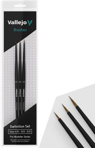 Vallejo - Detail Series Definition Set | Miniature Paint Brushes | Flagged Synthetic Bristles | Sizes 4/0, 3/0 and 2/0 | Lightweight and Ergonomic Wooden Handles | Ideal for Acrylic Detail Work in Saudi Arabia